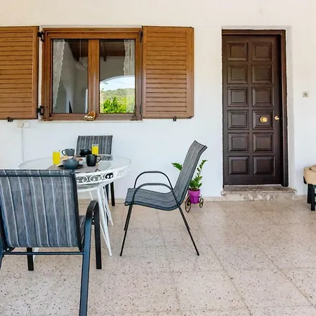 בית נופש Elias Maro House