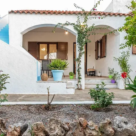 Elias Maro House Hébergement de vacances Avdou